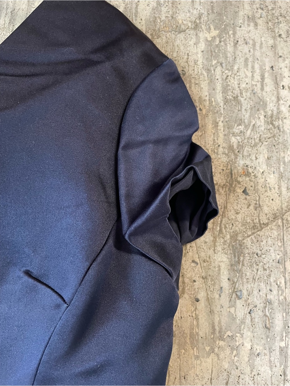 CHRISTIAN DIOR Women's Silk Dress with Pleating Size 12 in Navy - Picture 4 of 8